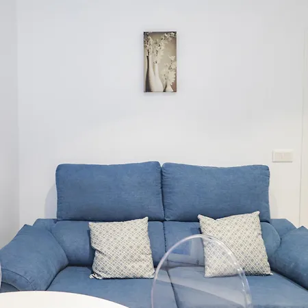 Cubo's Front Line Appartement